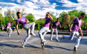 ������������ ������ � ����� � �������� ������� �� ������ �� ����� � ��������� The Voice, ������ � ����� �Step Up: ����������, ����� �������� � �� 17 ������.